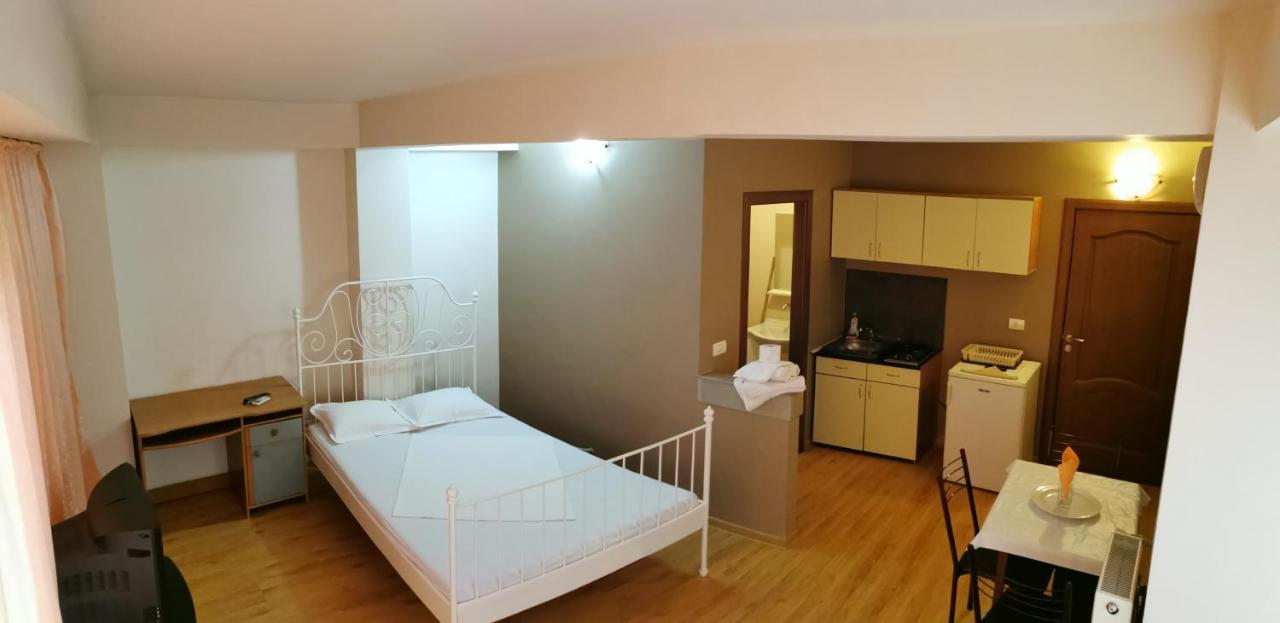 Vila Zuzette Hotel Constanta Exterior photo